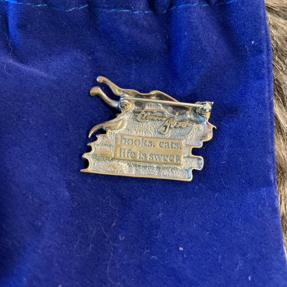 Brooch - Picture 2 of 4